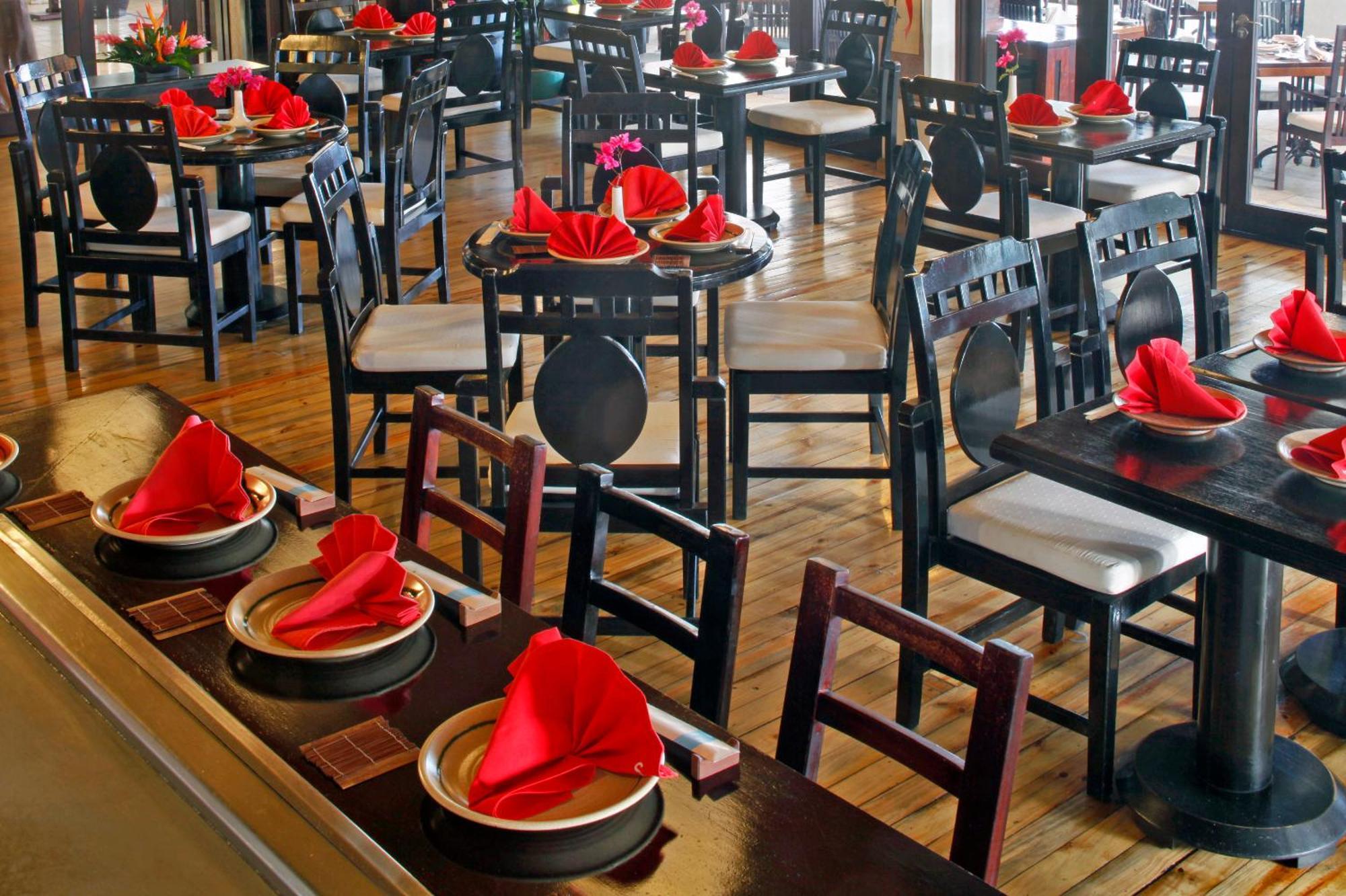 The Warwick Fiji Hotel Korolevu  Exterior foto Restaurant interior