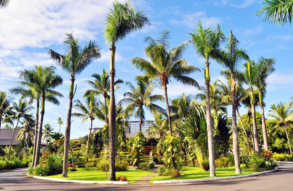 The Warwick Fiji Hotel Korolevu  Exterior foto The University of the South Pacific, the largest university in the South Pacific