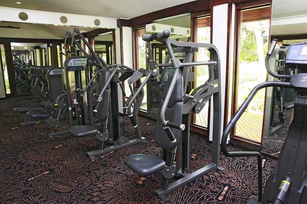 The Warwick Fiji Hotel Korolevu  Exterior foto A row of cable crossovers