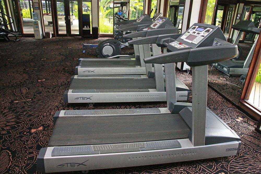 The Warwick Fiji Hotel Korolevu  Exterior foto Treadmills in a gym