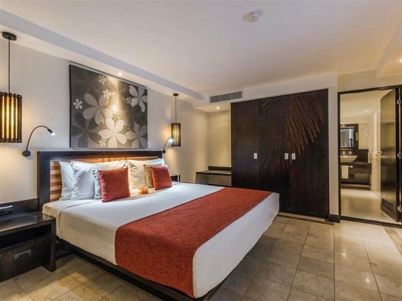 The Warwick Fiji Hotel Korolevu  Exterior foto A bedroom at the Taj Bengal